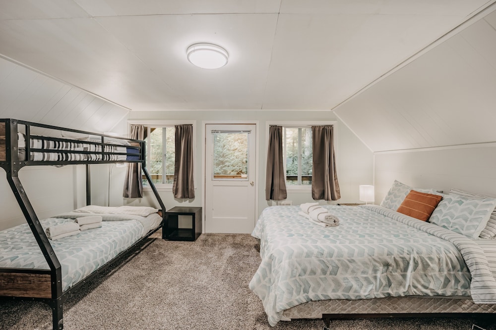 Snowline Cabin #49 - A Newly Remodeled Cabin Perfect for Your Family Retreat