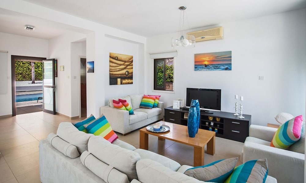 Luxury Villa in Cyprus near Beach, Protaras Villa 1216