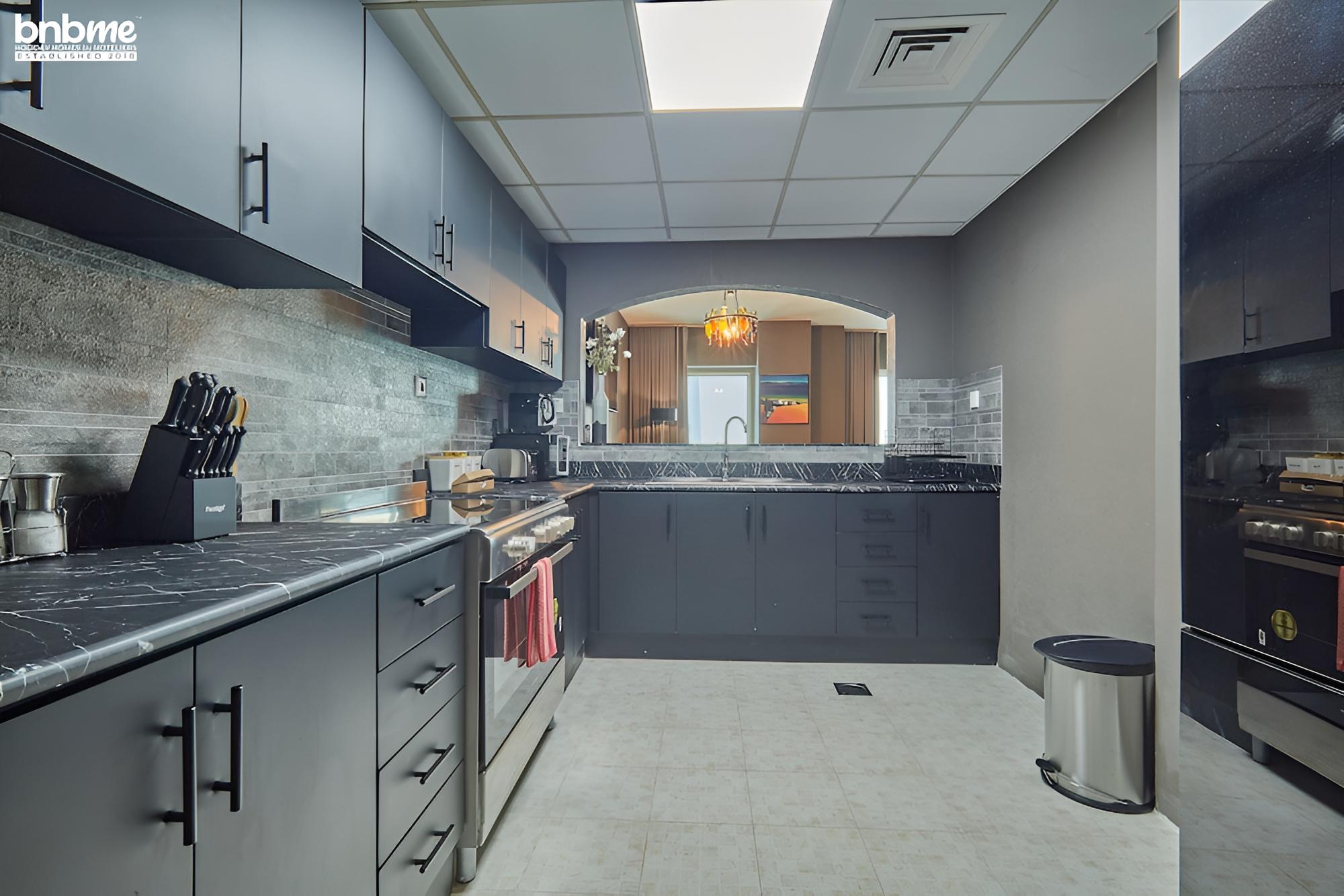 3B Lakepoint Tower 3701 by bnbme homes