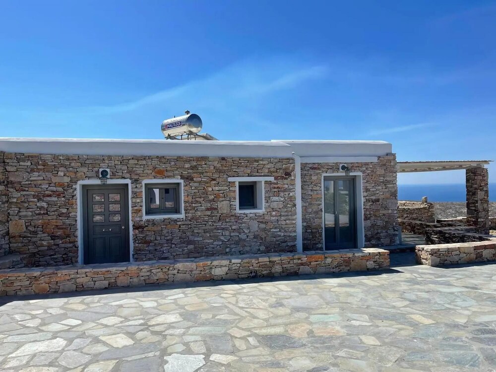 Rustic Stone House in the Heart of Folegandros
