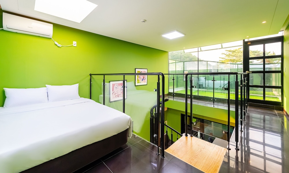 hotel room