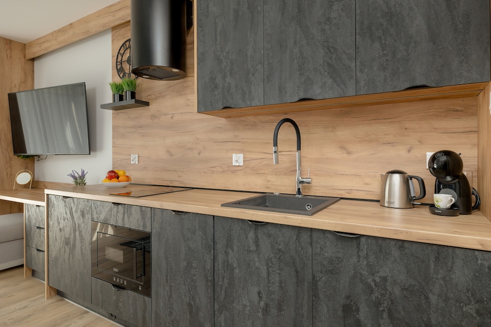 Amazing Studio With Balcony by Renters