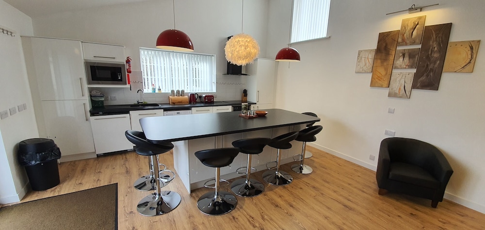 Beautiful Cottage in Stornoway view 5