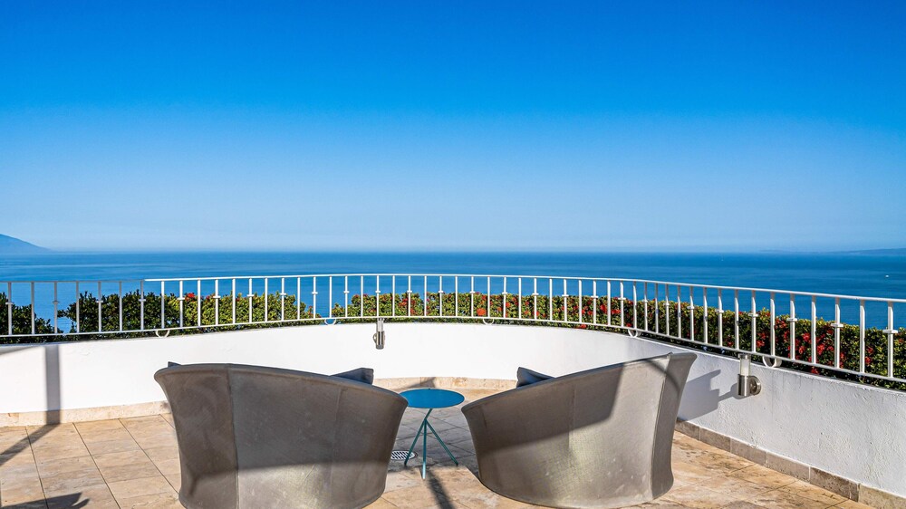 HOLT Grand Miramar Residences