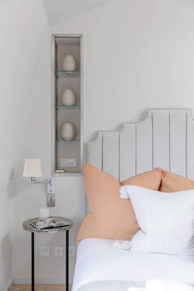 Stylish 1BD Flat 5 Mins to Harrods- Knightsbridge