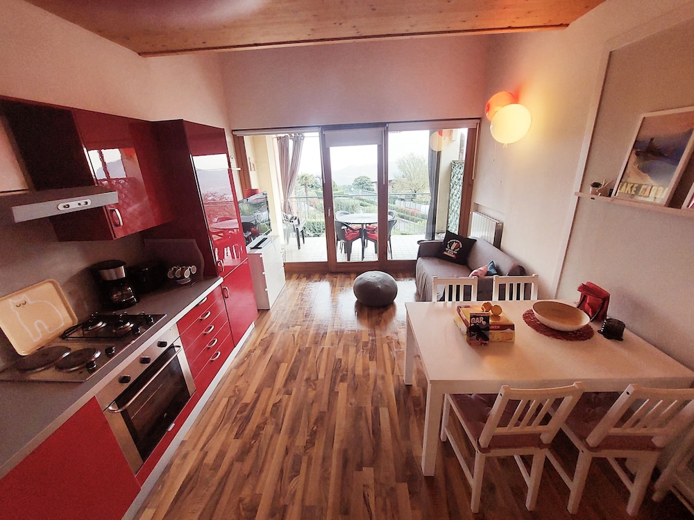 Terraced House With Private Garden