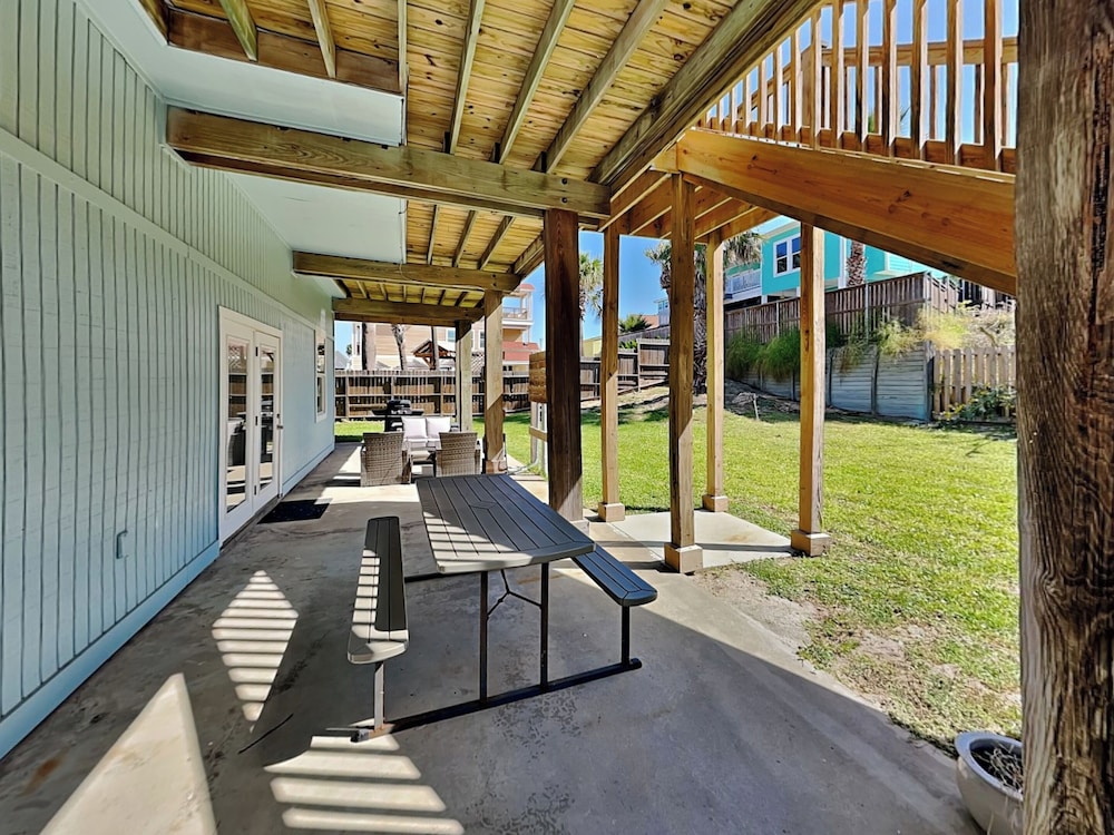 The Seagulls Nest by Silver Sands Vacation Rentals