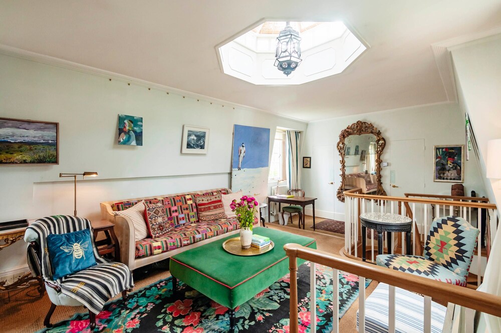 The Kensington Gatehouse - by Out of Office Lifestyle