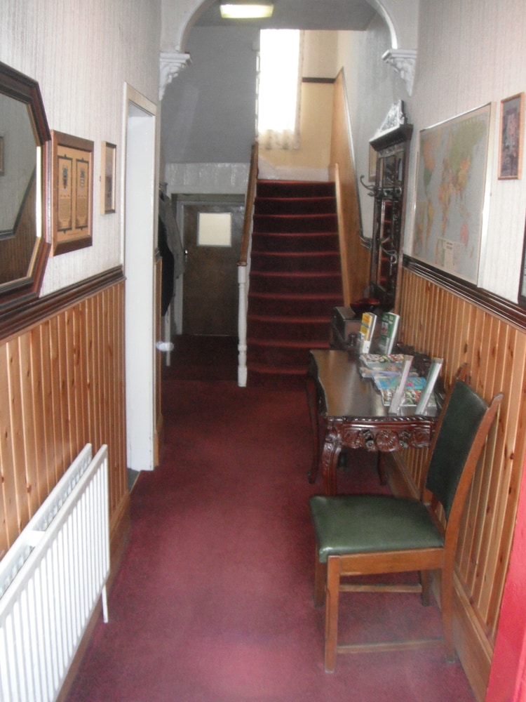 Oaklands B&B