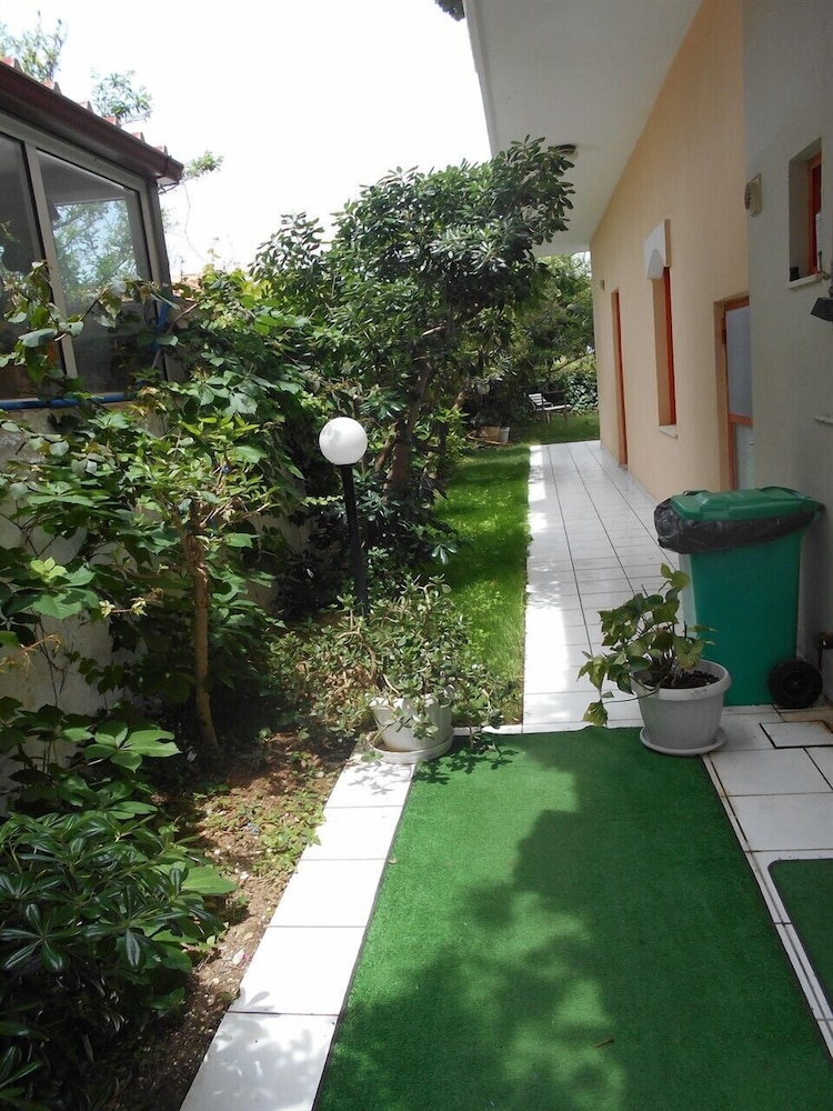 Ilona Apartments