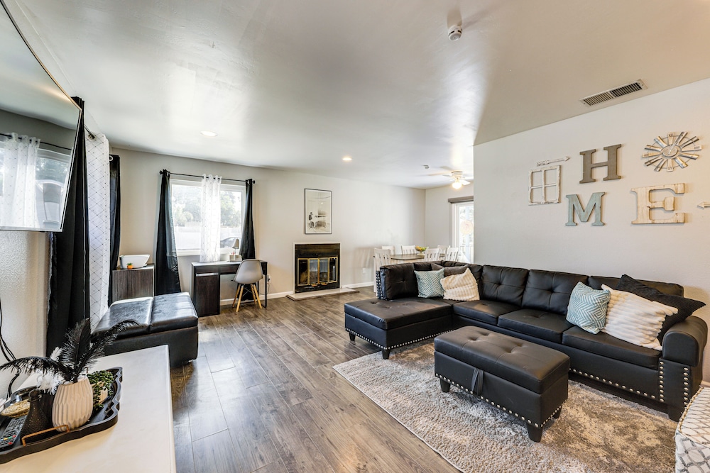 Pet-friendly Apt 11 Mi to Dtwn San Diego!