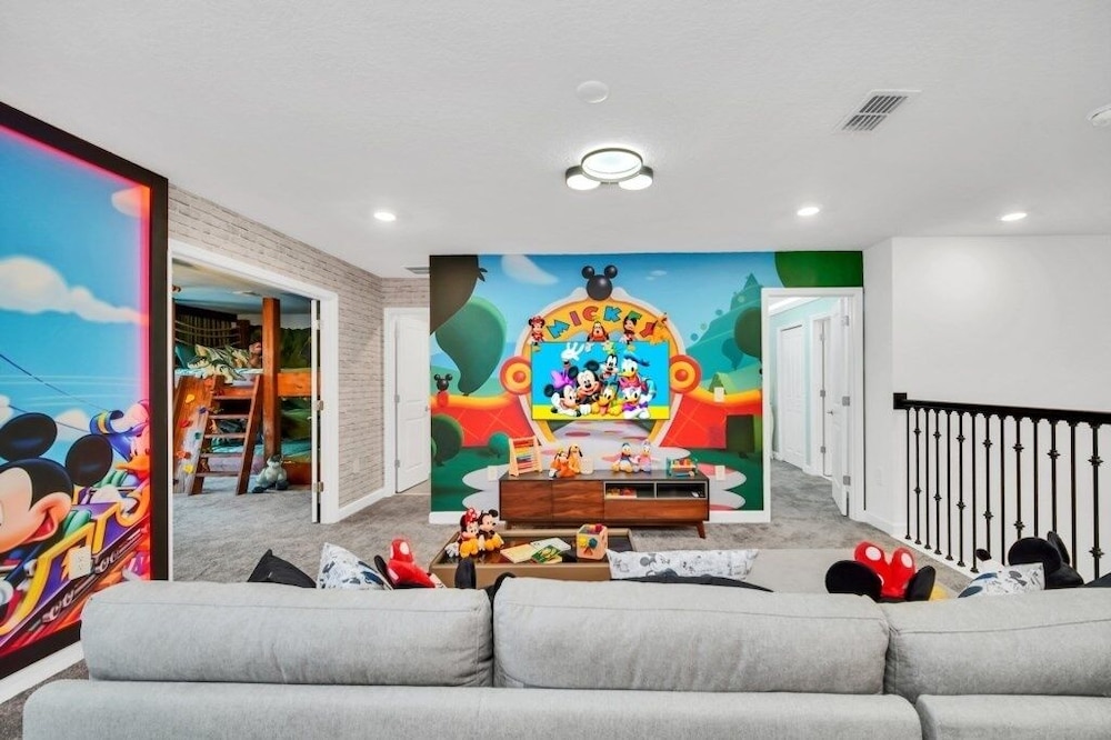 2900penolpe 9 Bedroom Home