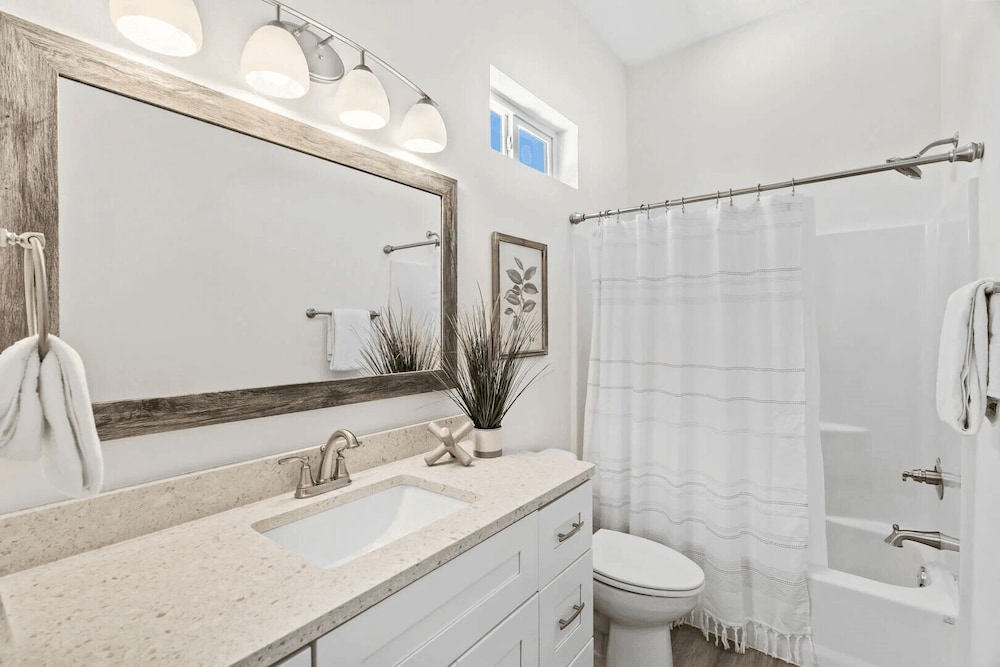 Wanderlust by Avantstay Walk to Beach + Pool New Construction