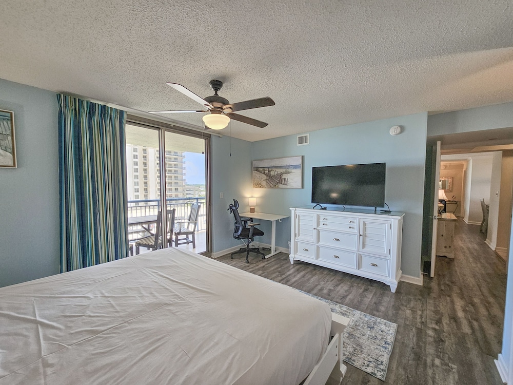 404bt, Ocean View Condo, Full Resort Amenities 2 Bedroom Condo