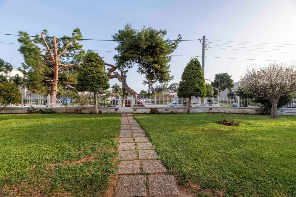 Glyfada Coastside Apartment