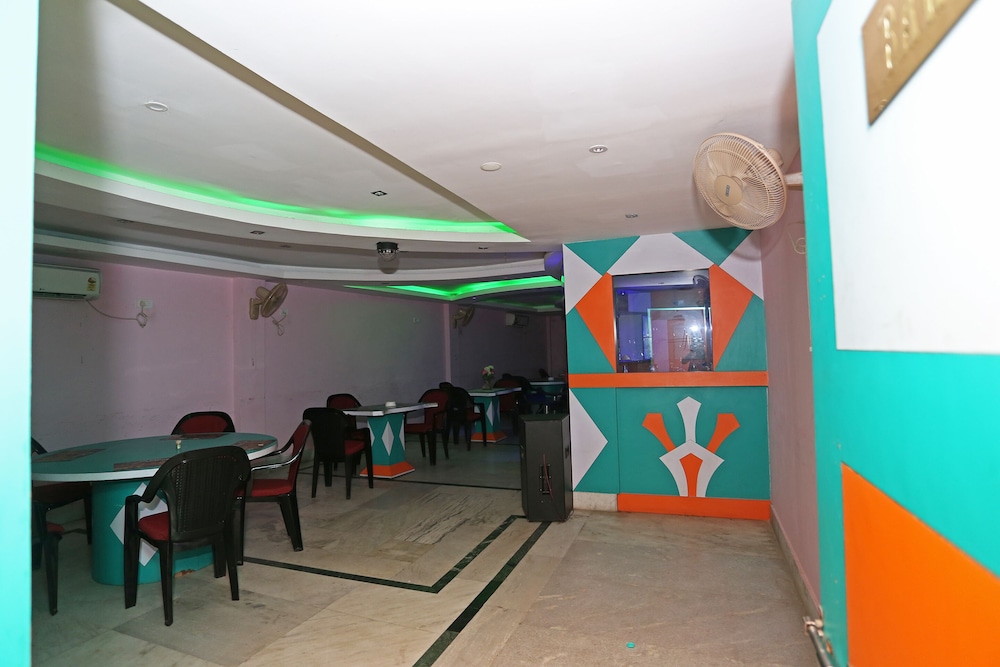 Food & Beverage