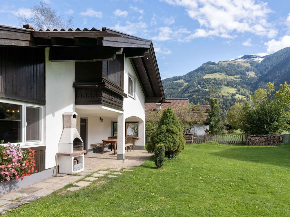 Spacious Chalet in Maishofen near Forest view 4