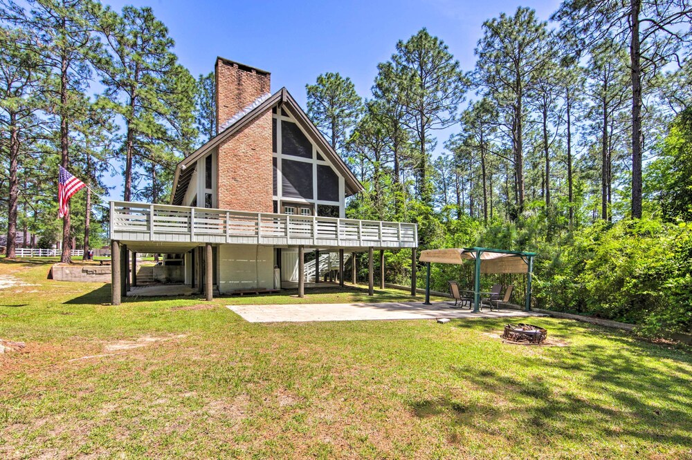 Brookeland Resort Cabin w/ Golf  Lake Access - Property Image 9