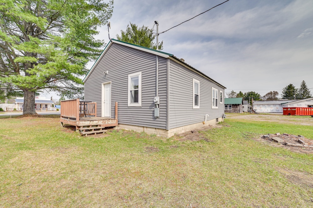 Cozy Lewiston Home - Near Lakes & Restaurants! view 5