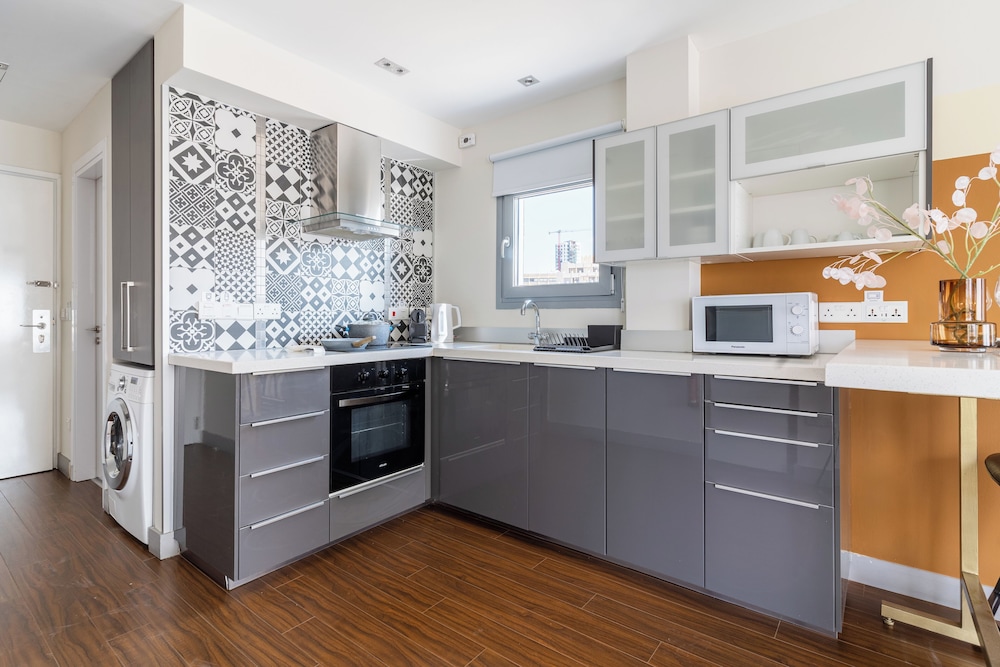 Local Host Living - Signature Apartments in Nicosia