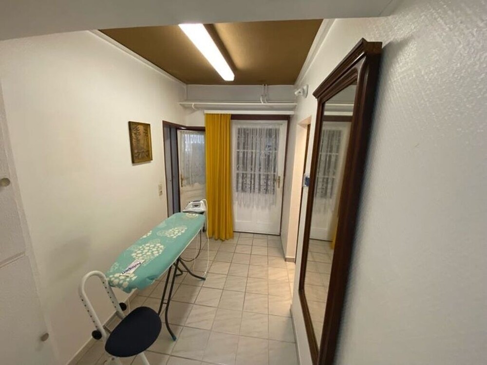 Entire House for Fitters and Craftsmen