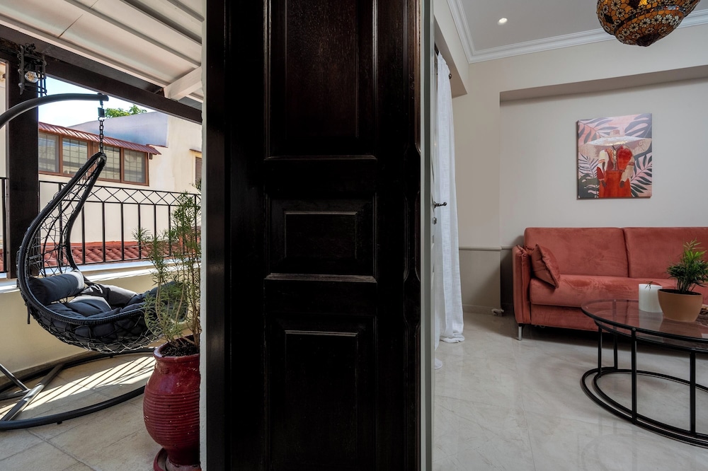 Alegrand Suites