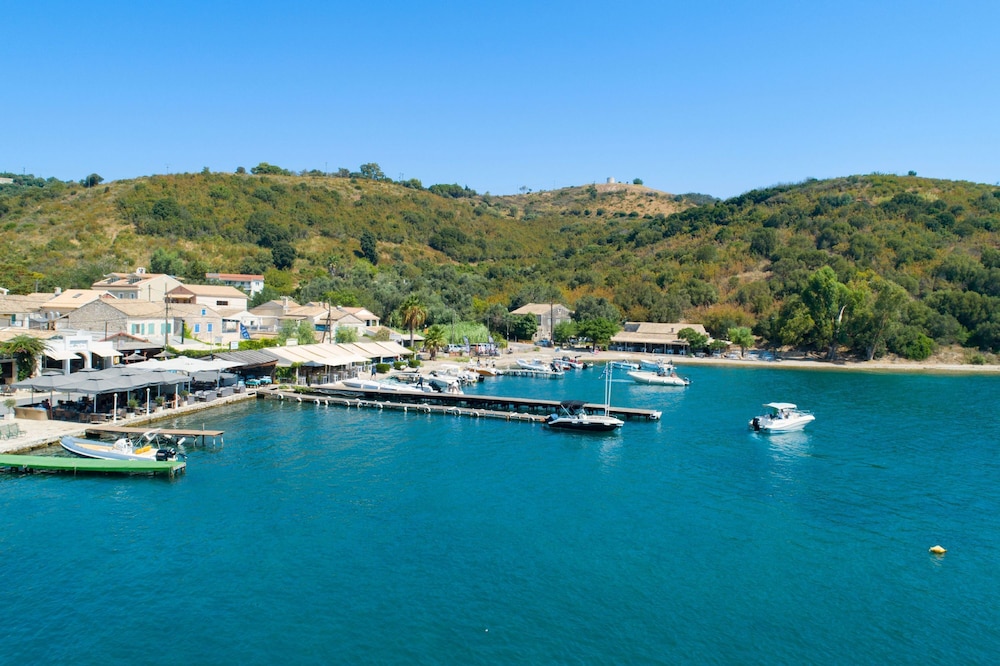 Villa Kambos Saint Stephanos