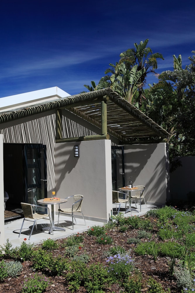 Scallop Guest Lodge
