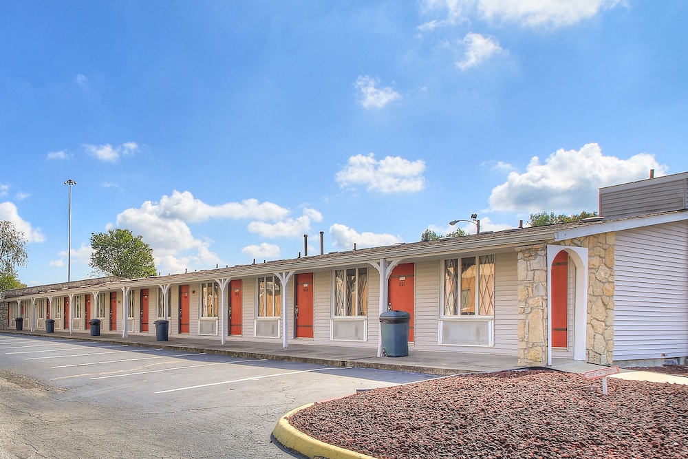 Corbin Vacations - Corbin Inn - Property Image 2
