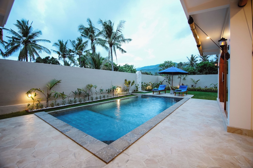 Bukti Garden Villa