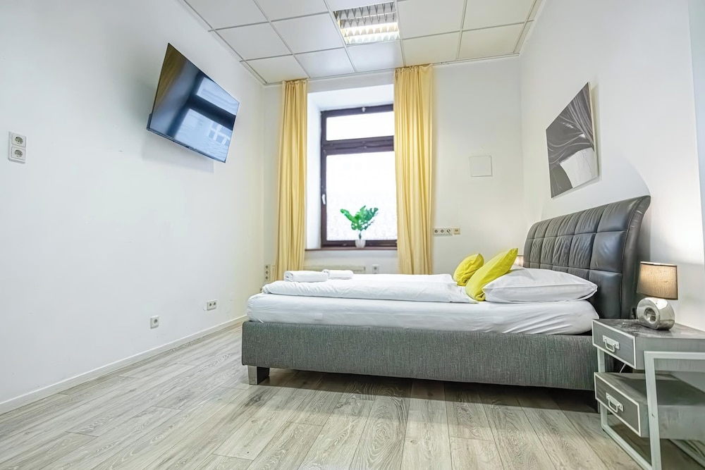 Bright 1BR Apartment in Central Vienna