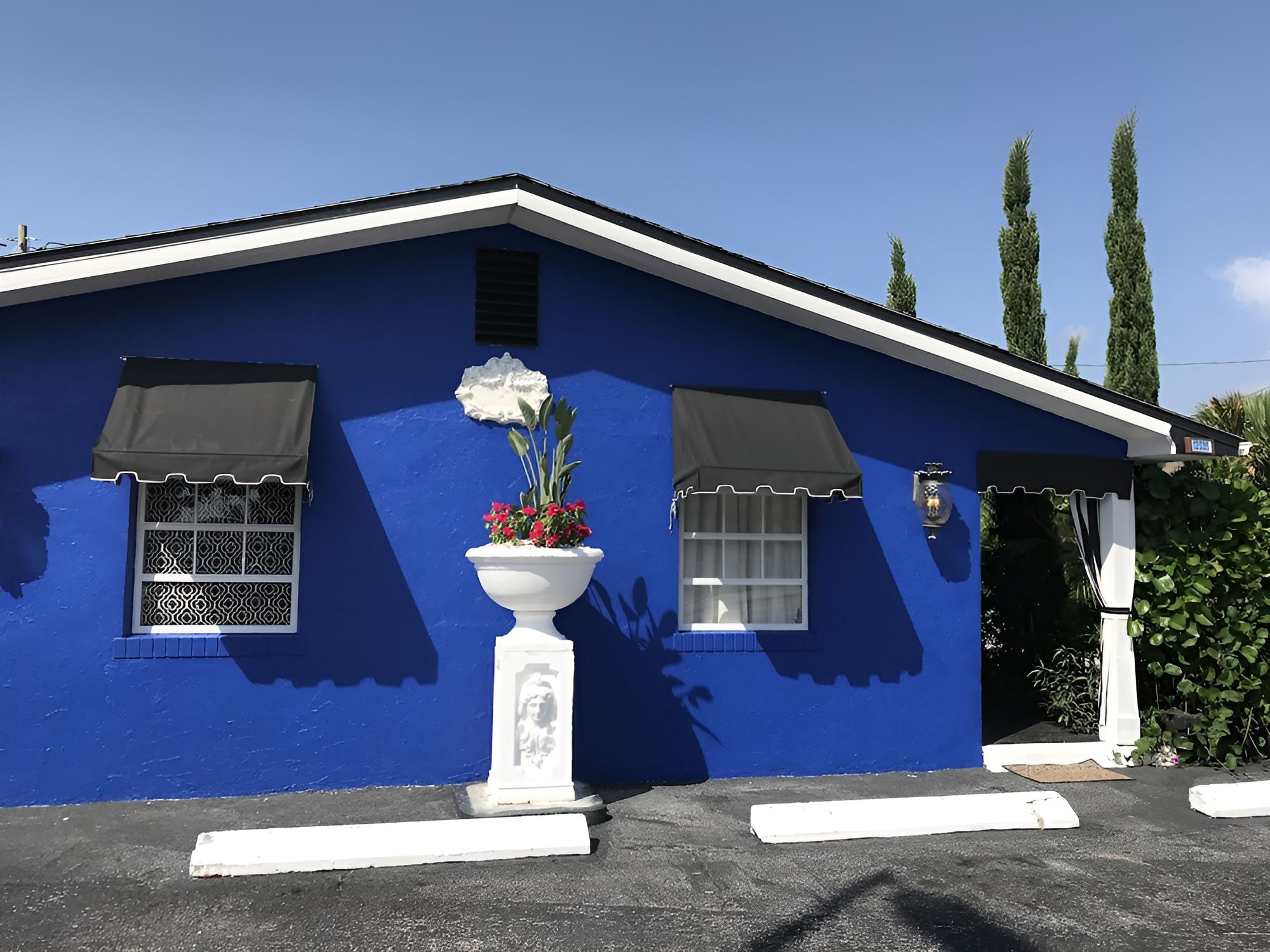 Sir David Guesthouse - Adults Only