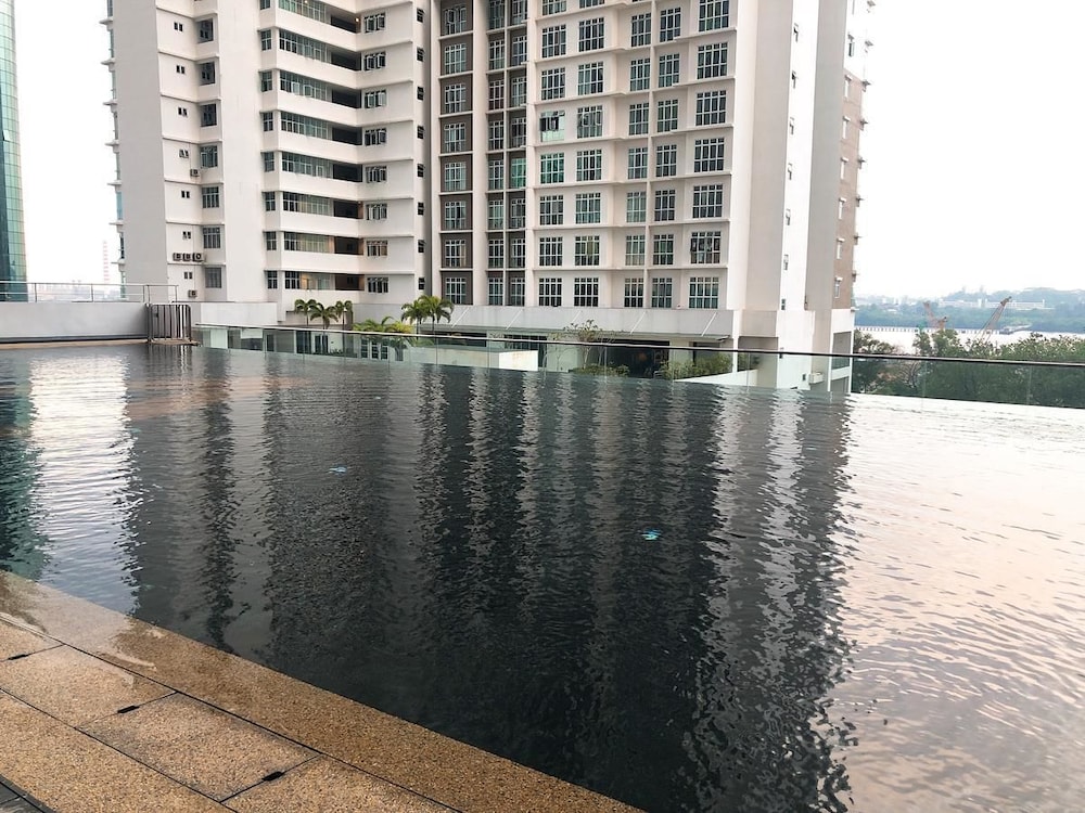 V at Summerplace