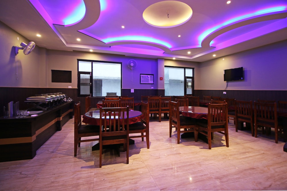 OYO 4690 Hotel Kanta International