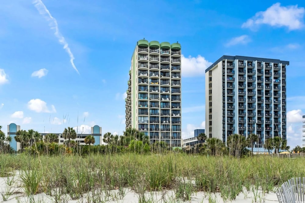 Meridian Plaza 408