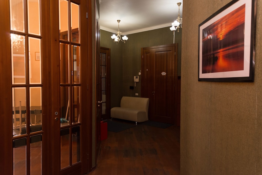 Ideal Mini Hotel - Hostel