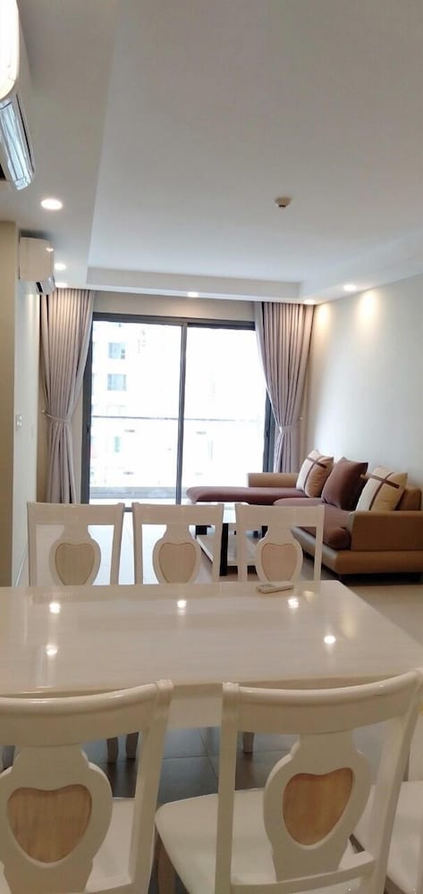 The GoldView Luxury Apartment