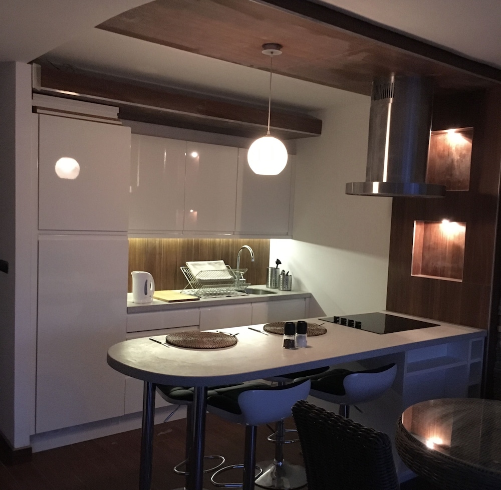 2 Beds, Fjord Panorama and Pool in Dobrota photo 4