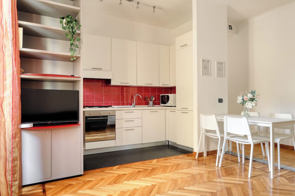 JOIVY Cosy flat near Montanelli Gardens