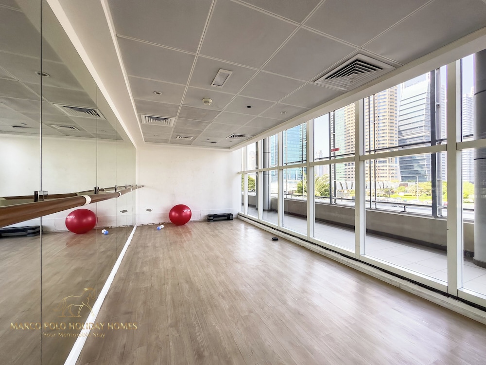 Marco Polo - Striking Lake Views at JLT | 1 BR | 2 Balconies