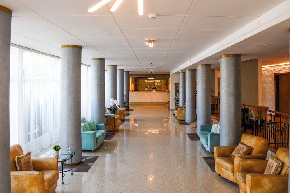 Complex Modern Mamaia All Inclusive view 4