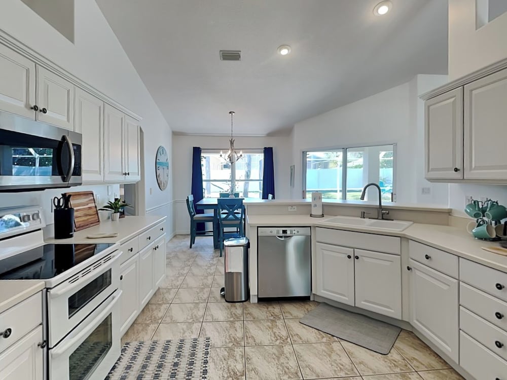 Shore Thing by Distinctive Beach Rentals