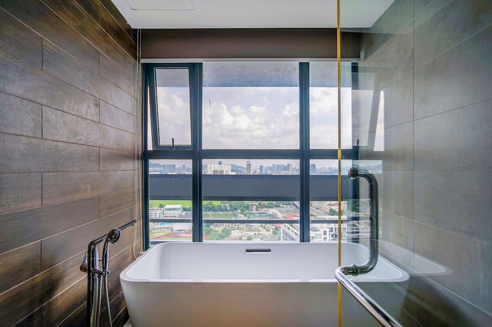 Novo Suites @ Jalan Ampang Skypool