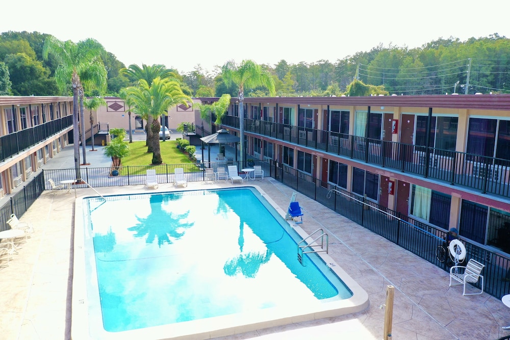 La Vista Inn