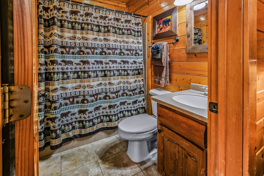 Extravagant View 3 Bedrooms 3 Bathrooms Cabin