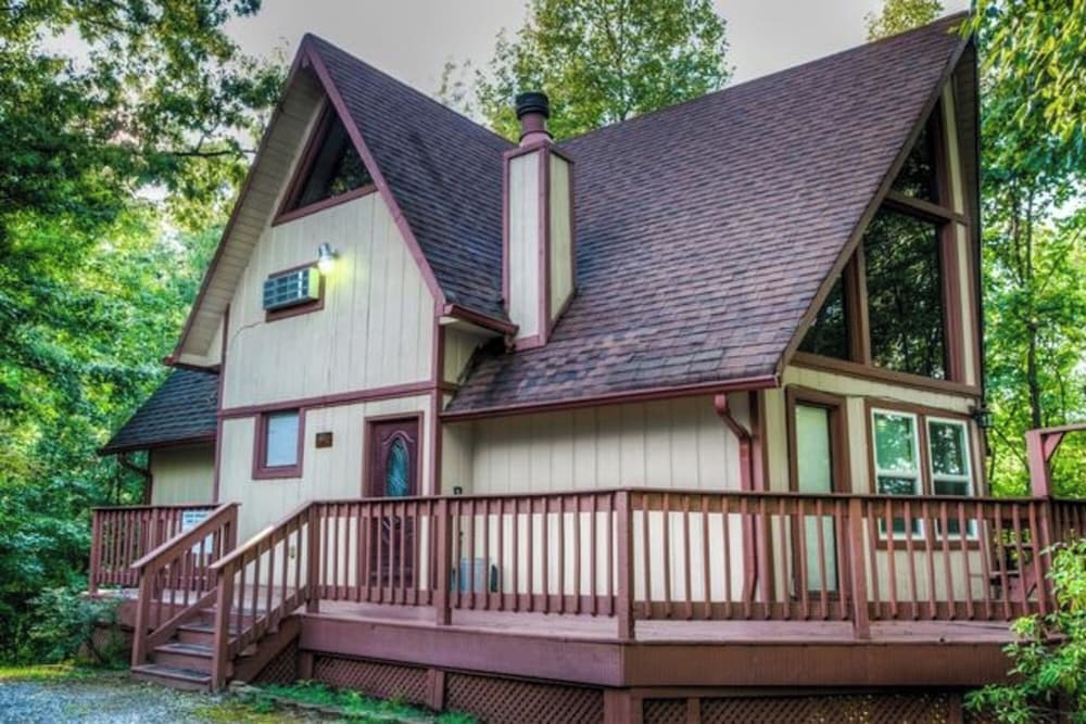 Gatlinburg Mountain Cabin