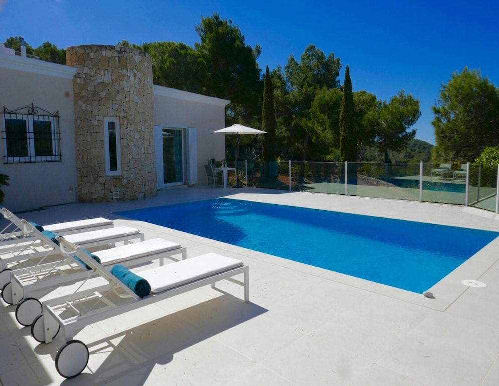 Villa With Golf-course Views
