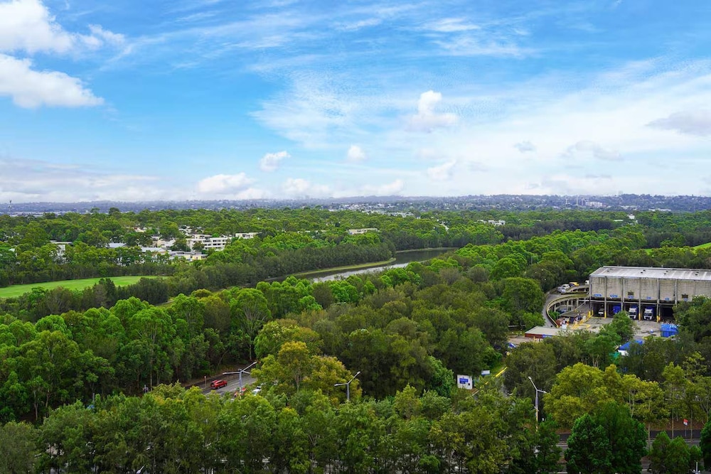 Metawisebnb Executive 2-bedroom Stadium View Apartment W Parking