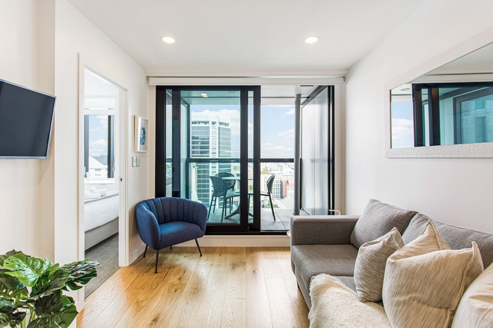 Modern 2BR in CBD - Zodiak Stays