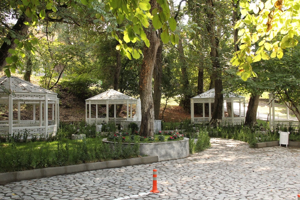 Chukhur Gabala Museum Hotel